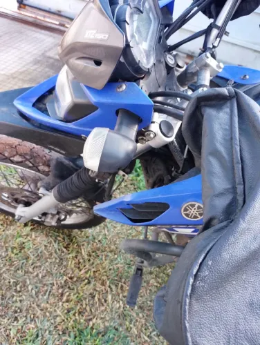 Vendo moto Crosser