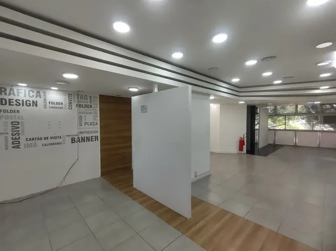 Centro comercial para aluguel com 49 metros quadrados em Tijuca - Rio de Janeiro - RJ