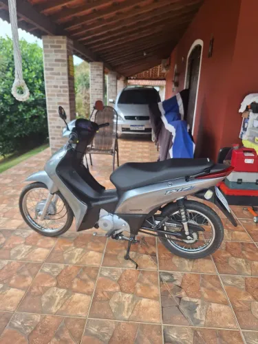 Honda biz ótimo estado