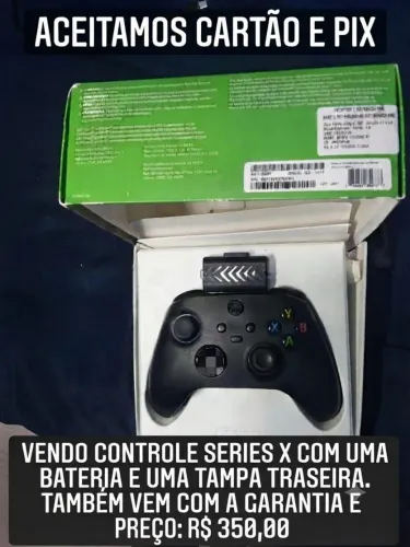 Vendo controle Series x com uma bateria e uma tampa traseira 