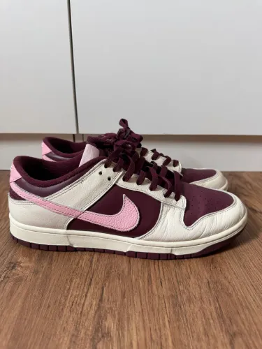 Nike Dunk Valentines Day Tam. 43