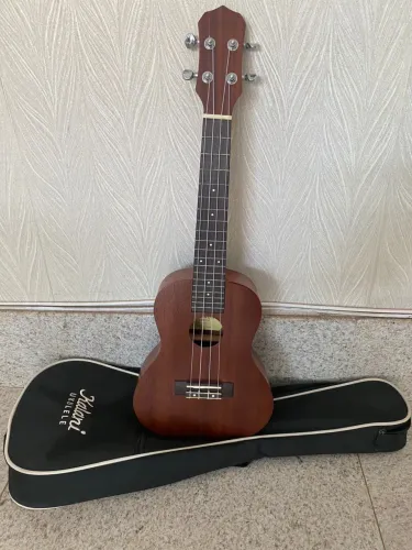Ukulele Kalani KT 200GT