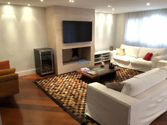 Casa à venda e para alugar em Santana de Parnaíba, Alphaville, com 4 suítes, com 305 m²