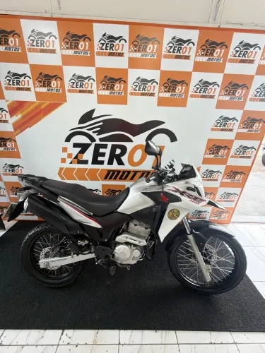 XRE 300 Abs UnDono BaixoKm Toda Original Selada