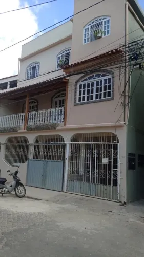 ALUGO CASA 3 QUARTOS - Excelente