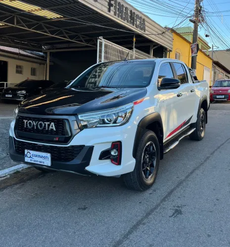 Toyota Hilux CD Gr-s 4X4 2.8 TDI Dies. Aut. 2020