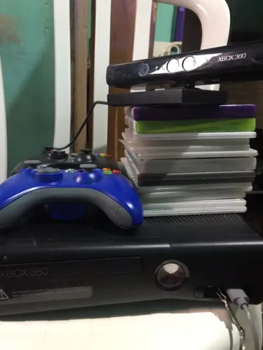 Xbo360 slim na caixa lotado de jogos desbloqueado Rgh com hd externo de 1TB Seagate