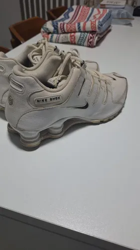 Nike Shox branco