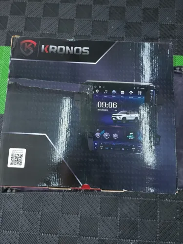 Multimidia KRONOS ' TESLA' MENOS DE 1 ANO DE USO.