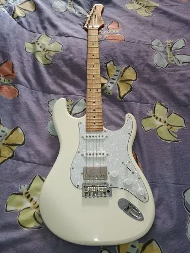 Guitarra Tagima T635 New Classic