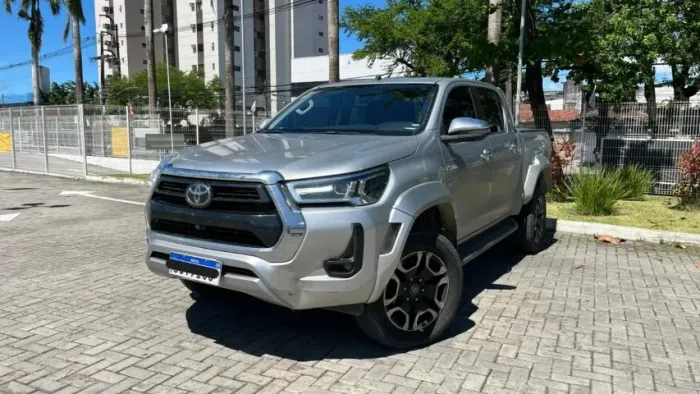 Toyota Hilux CD SRX 4X4 2.8 TDI 16V Diesel Aut. 2025