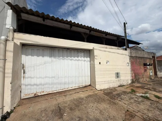 Casa com 3 dormitórios à venda, por R$ 200.000 - Parque Residencial Serra Negra - Botucatu
