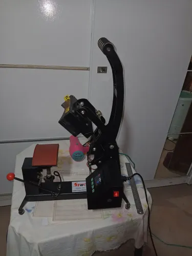 Máquina de estampar boné 
