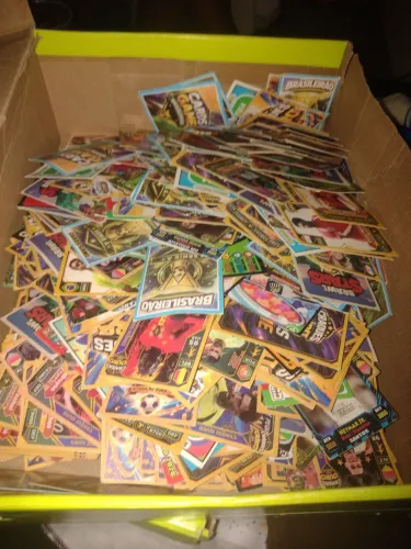 Mais de 100 cartas 