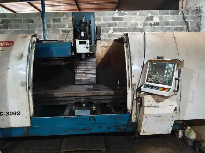 Centro de Usinagem CNC Sunlike