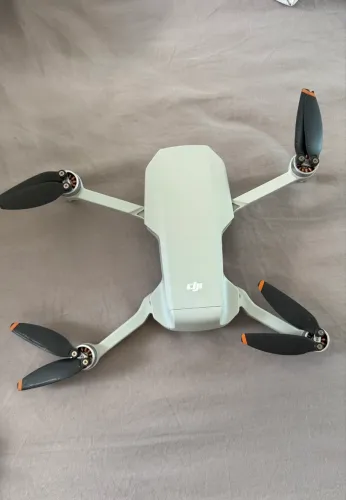Drone DJI mini 2 se para retirada de peças ou conserto