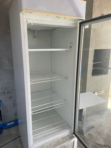 Expositor refrigerador bebidas