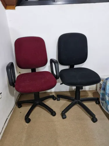 Cadeiras escritório.