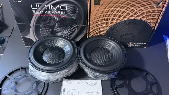Par de Subwoofer Hi-Fi Morel 10 SC Último.