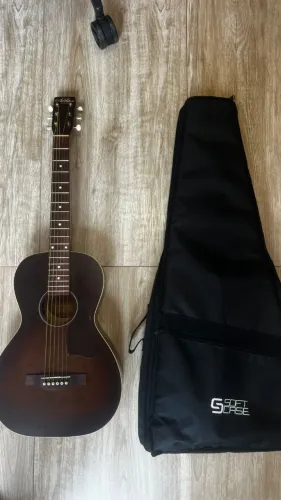 Violão Art & Lutherie Roadhouse Parlor Bourbon Burst
