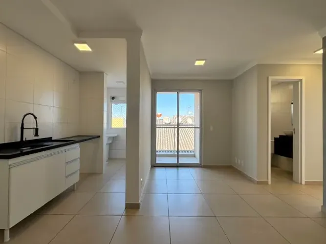Apartamento com 2 dormitórios 