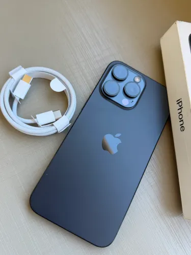Vendo IPhone 15 Pro Max 512 GB