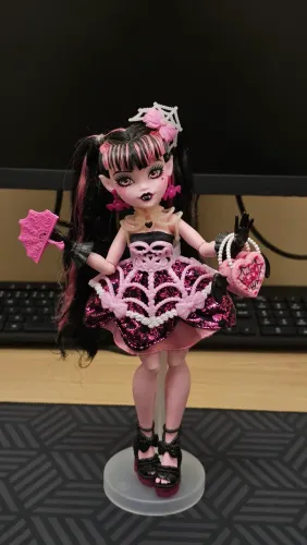 Boneca Monster Hig G3 - Draculaura Sweet Birthday