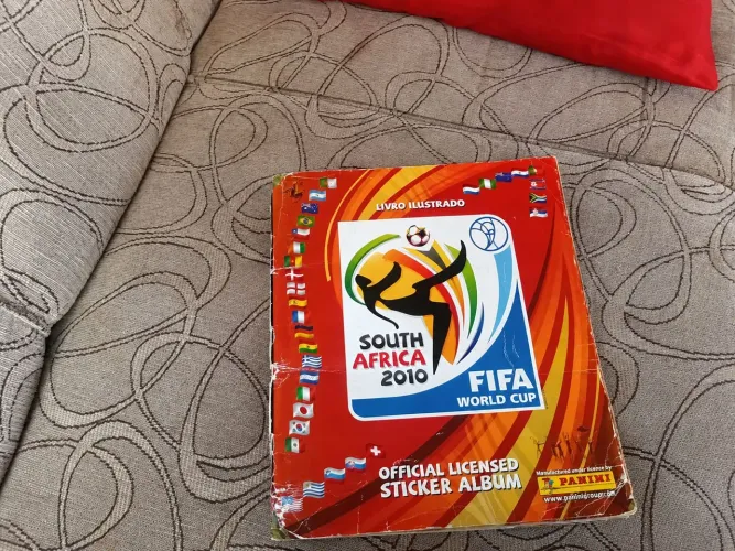 ÁLBUM DA COPA OFICIAL DE 2010, COMPLETO