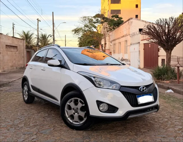 Hyundai HB20X Style 1.6 Flex 16V Aut. 2015