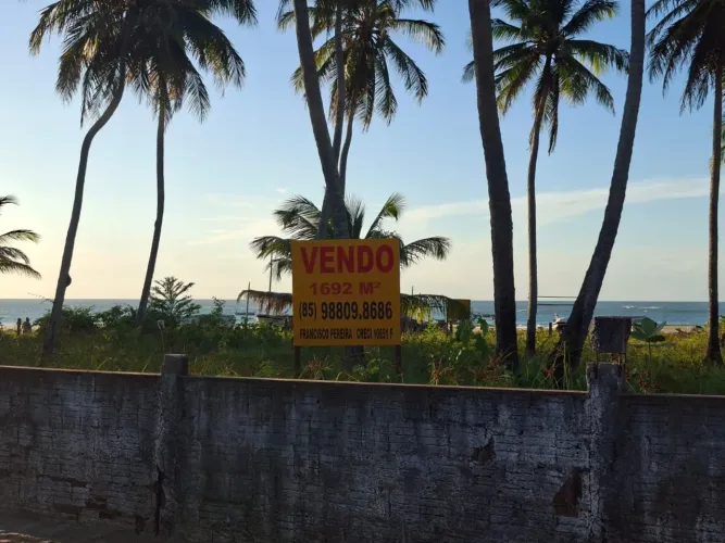 Terreno na Praia de Mundau com 1690m, frente mar
