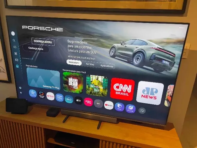 Vendo TV Samsung 65' QLED 4K Q65D 2024 motivo viagem