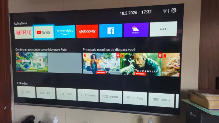 Vendo TV nova geração Philco 50 polegadas dolby áudio 4k.