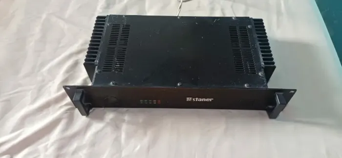 Amplificador Staner 200S