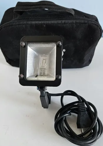 Luminária Halógena 300 Watts para estúdio de filmagem e fotografia Mod. VLE-300
