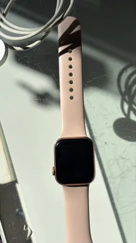 VENDO Estou vendendo Apple Watch SE 40mm, rose, 1 geração