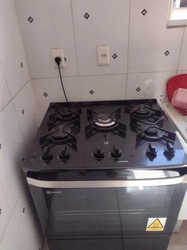 Fogão 5 bocas Electrolux mesa de vidro