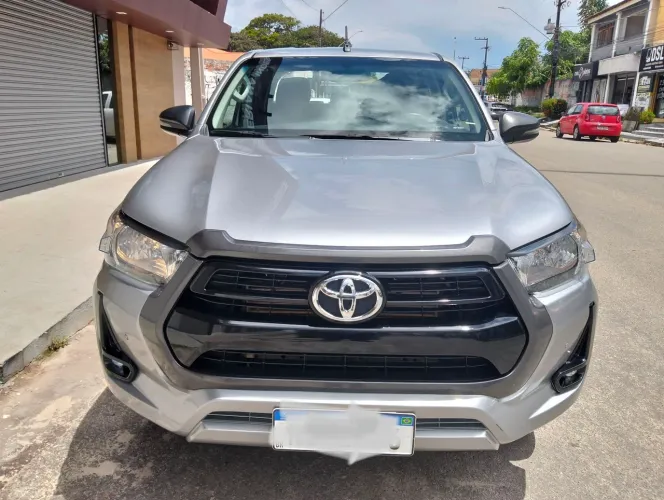 Toyota Hilux CD SR 4X4 2.8 TDI Diesel Aut. 2024