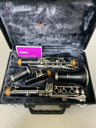 Clarinete Yamaha YCL 34