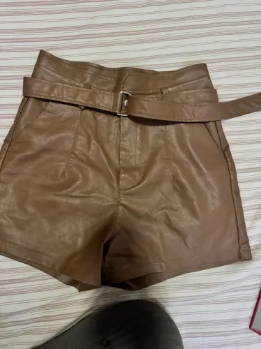 Short couro ecológico 