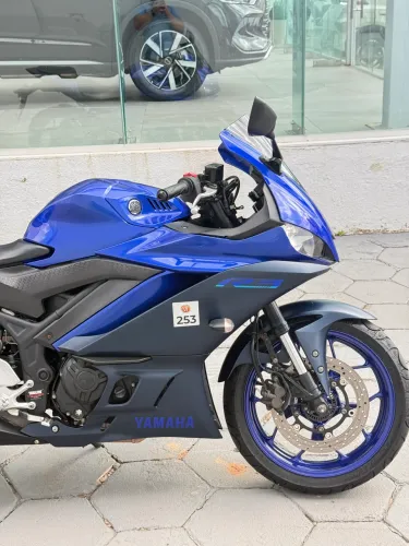 Yamaha R3 ABS 2023 | 11.000 km | Impecável | Completa | R$ 28.000