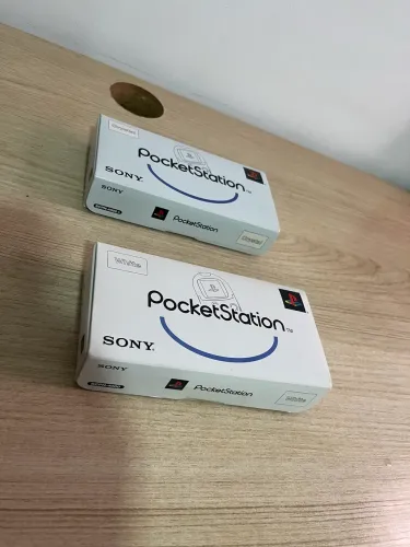 Memory card Ps1 pocketstation  branco e crista