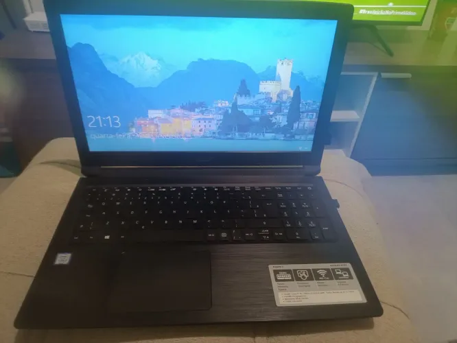 Vende-se Notebook Acer aspire 3