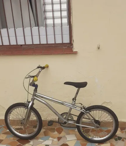 BICICLETA CROSS ARO 20 CROMADA