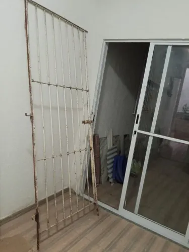 Portão de ferro altura 2.20 X 90 de largura