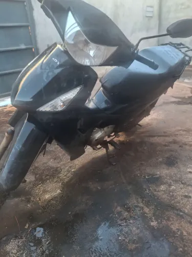 Honda Biz 2 dono somente/74 mulher