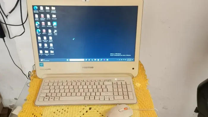 PC ALL in One Positivo