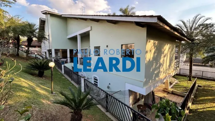 CASA EM CONDOMÍNIO - ARUJAZINHO 1, 2, 3 - SP