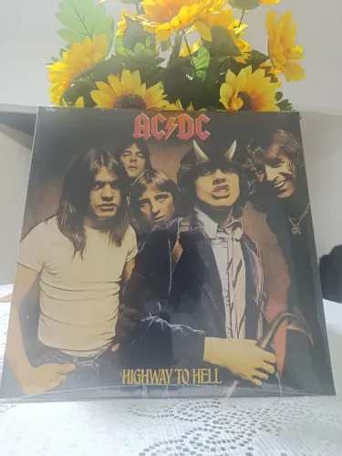 AC DC highway to Hell