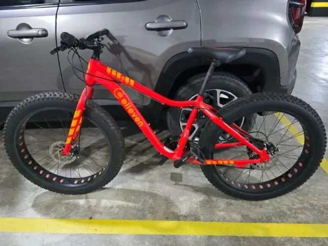 bicicleta aro 26 passeio fat bike elleven alumínio 21v vermelho tamanho do quadro único
