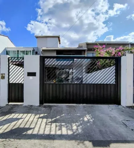 CASA/SOBRADO a VENDA CAMBORIÚ H